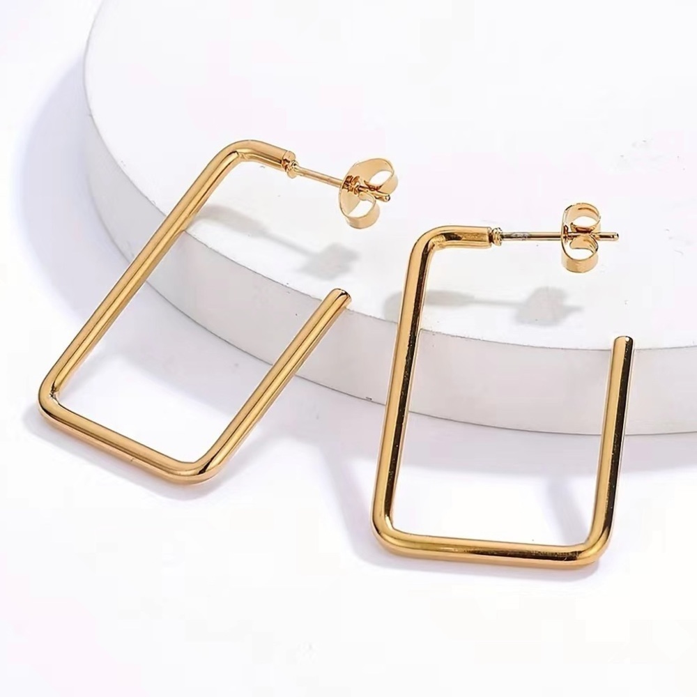 18k GP Rectangular Hoop Earrings - Picture 4 of 4